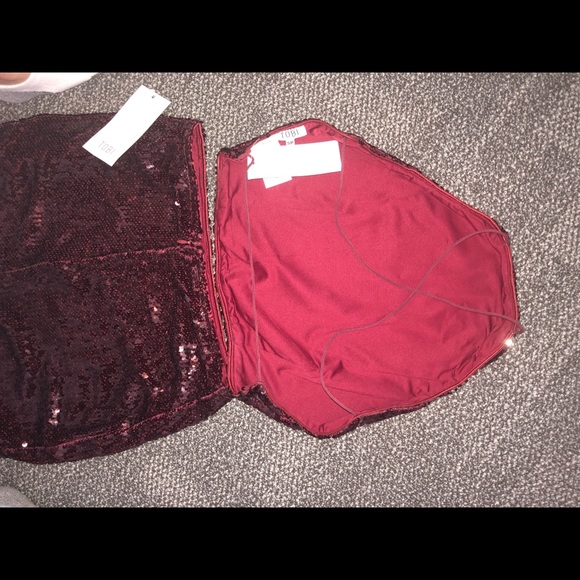 Red Sparkle Two Piece Tobi - Picture 2 of 3